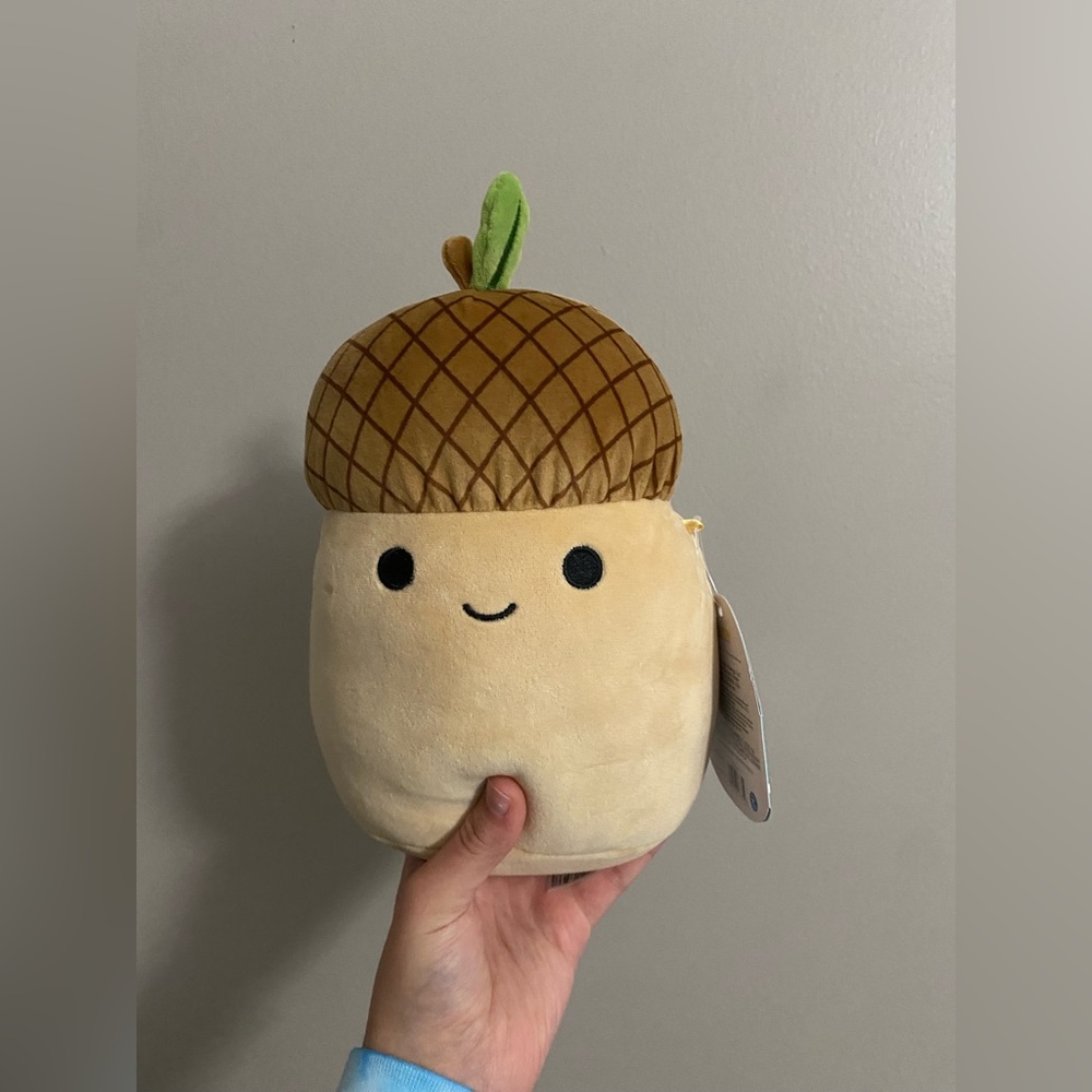 Mac the 8 inch squishmallow
